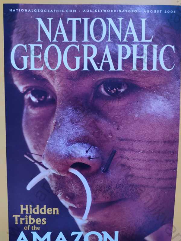  - National Geographic - August 2003
